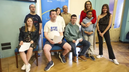 69d543a592ce16-46853460